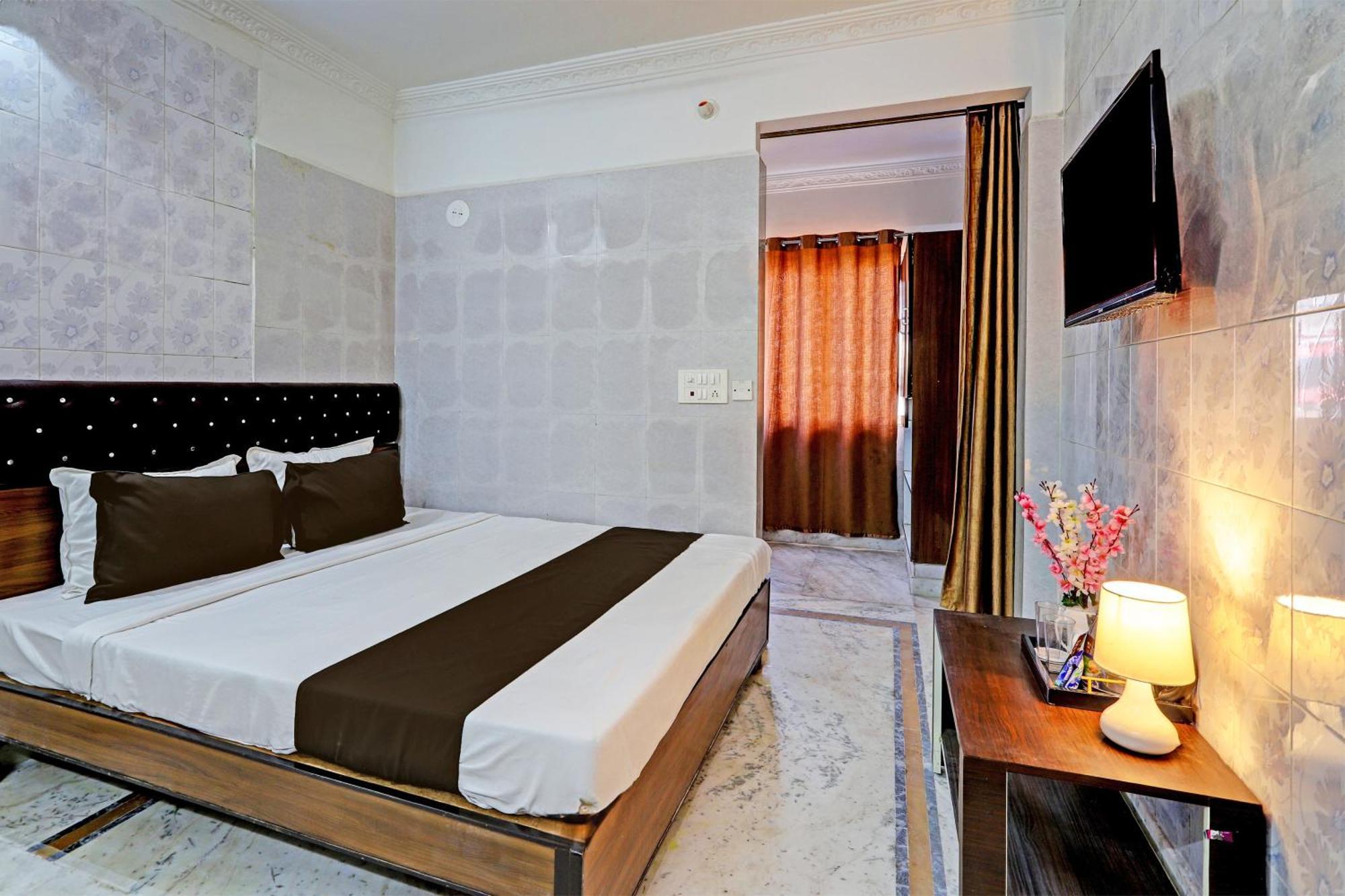 Hotel O Golden Pride Shamshabad Zewnętrze zdjęcie